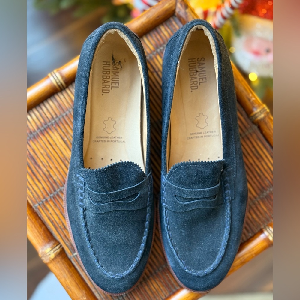 Samuel Hubbard Women's Tailored Traveler" Midnight Blue Loafer size 8 (39)
